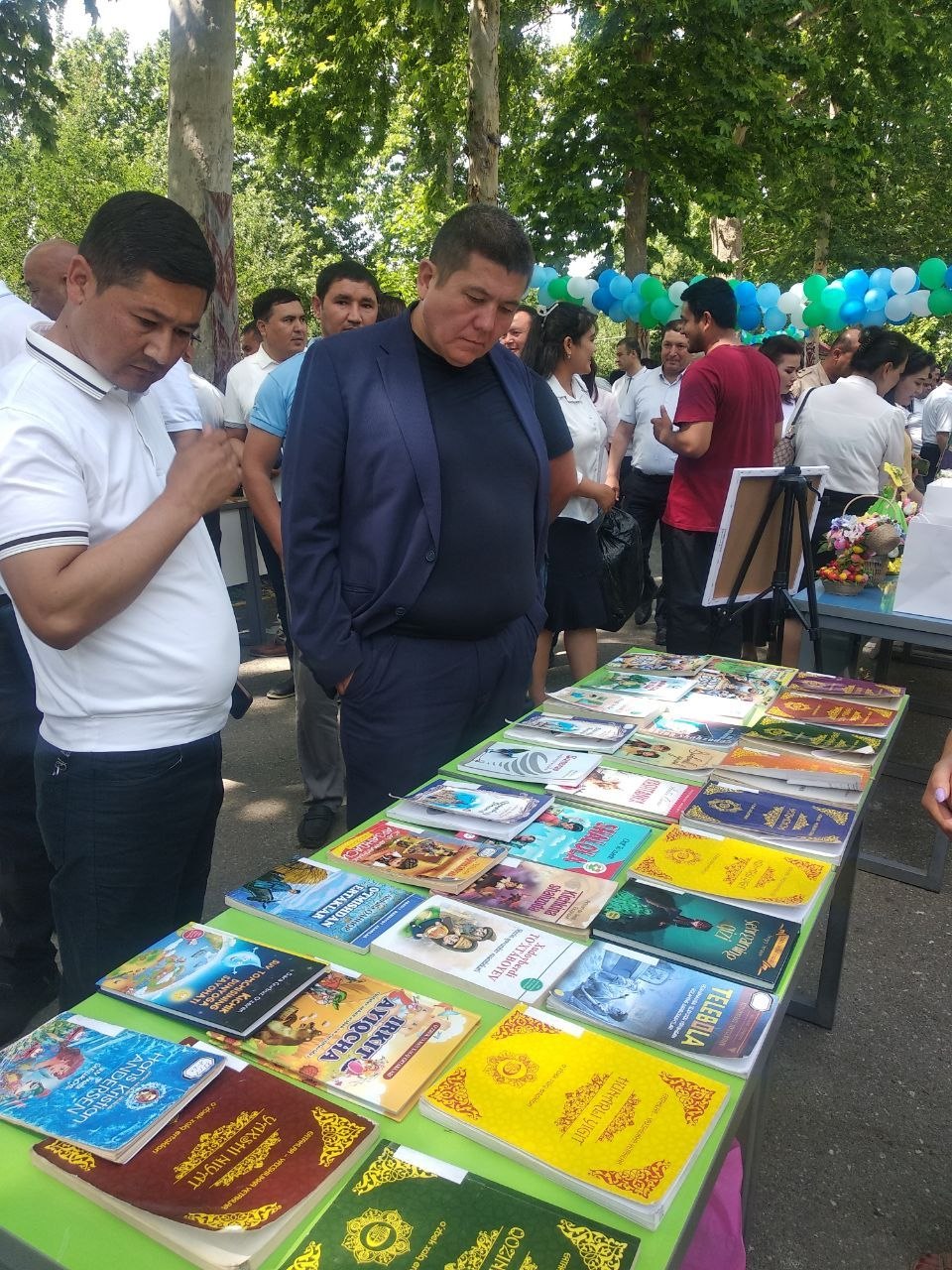 Kitoblar ko`rgazmasi
